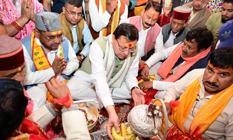 खुल गए गंगोत्री, यमुनोत्री धाम के कपाट, PM Modi के नाम से पहली पूजा