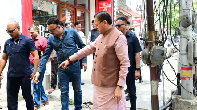 CM Dhami ने छोड़ी मीटिंग, जनता की शिकायत पर तुरंत लिया एक्शन, खुद पहुंचे ग्राउंड जीरो पर