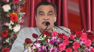 केंद्र ने उत्तराखंड को दी 1.30 लाख करोड़ की सड़क परियोजनाएं, गडकरी ने इकोनॉमिक कॉरिडोर को बताया प्रगति नया द्वार