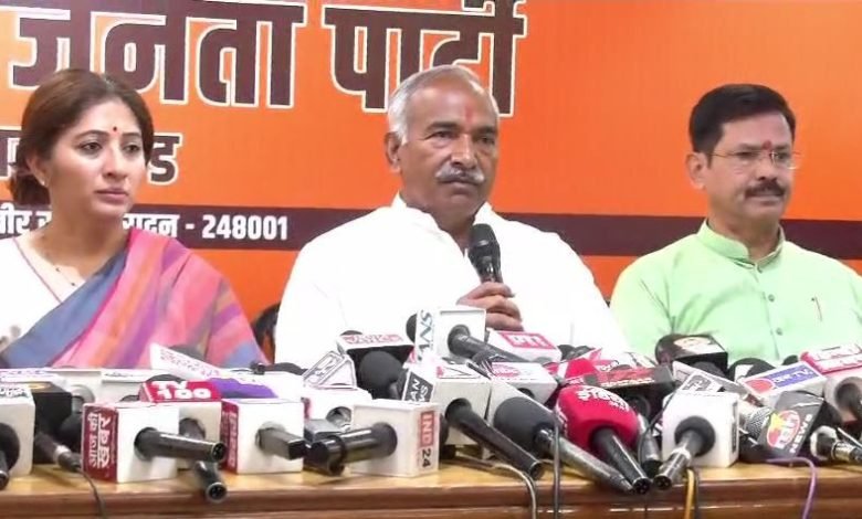 अरविंद पांडेय ने वायरल पत्र को लेकर दी सफाई, बोले BJP की छवि को किया जा रहा खराब