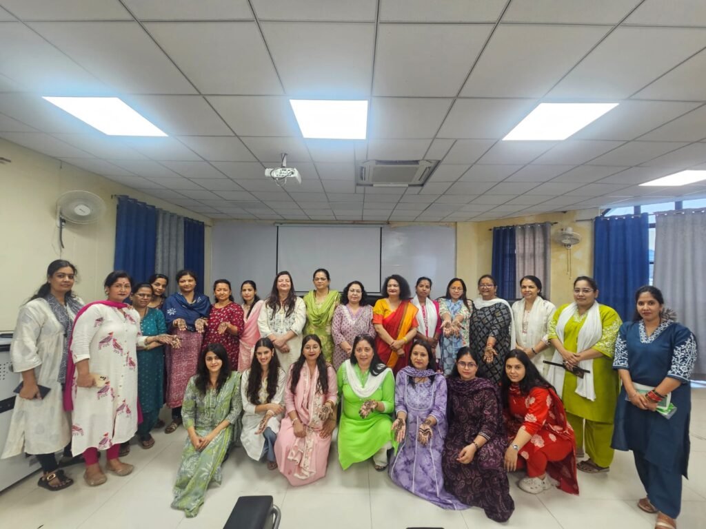 वंदे मातरम्’अभियान मेहंदी प्रतियोगिता उत्तराखंड मुक्त विश्वविद्यालय का नाम