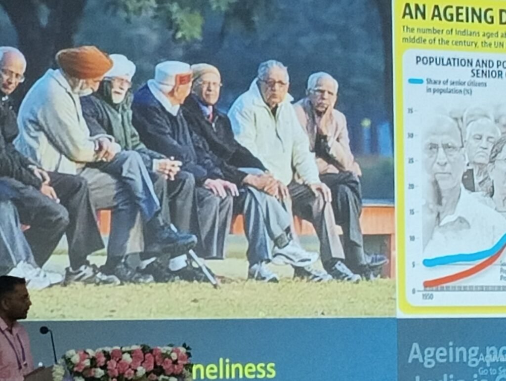 “वृद्धावस्था बोझ नहीं, संपदा है: सिल्वर इकोनॉमी के परिप्रेक्ष्य में वृद्धजनों की सामाजिक, आर्थिक एवं ज्ञानात्मक क्षमता का पुनर्मूल्यांकन” विषय पर महत्वपूर्ण चर्चा