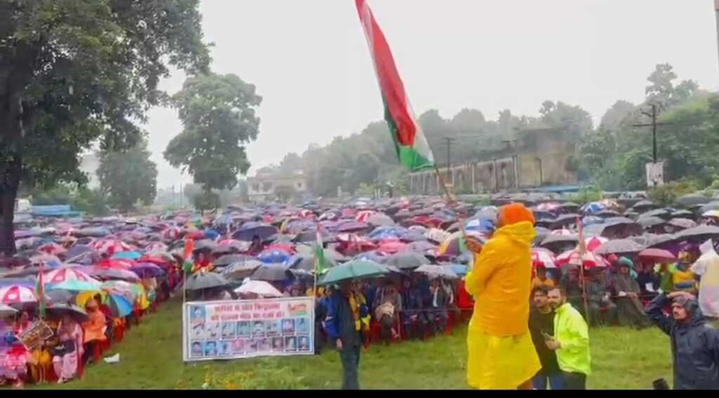बिंदुखत्ता में राजस्व ग्राम की मांग को लेकर उमड़ा जनसैलाब, हजारों ग्रामीणों की विशाल रैली आज