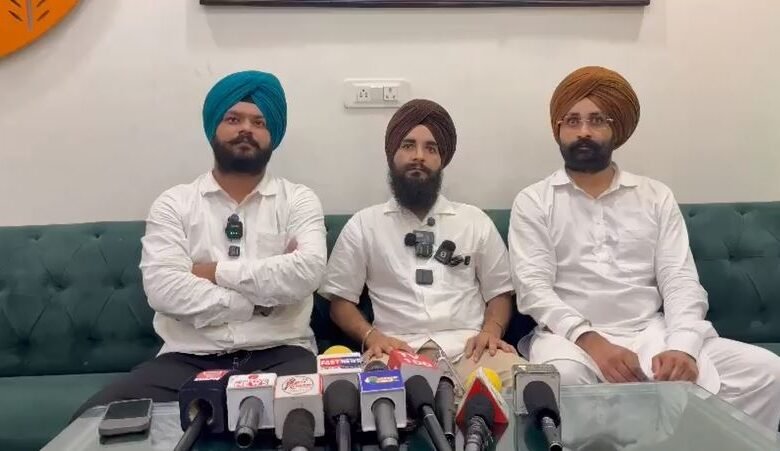 काशीपुर के प्रतिष्ठित स्कूल में फीस विवाद को लेकर हंगामा, चेयरमैन को जर्मनी से मिली धमकी!