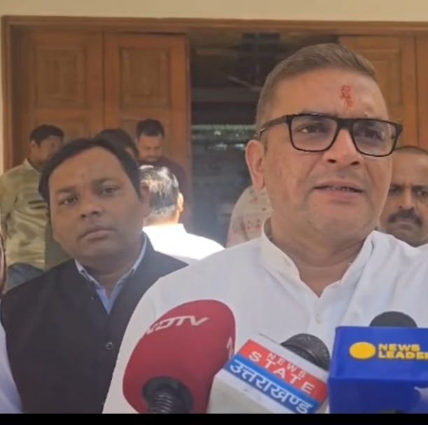 स्वराज आश्रम में पूर्व मुख्यमंत्री नारायण दत्त तिवारी को दी श्रद्धांजलि