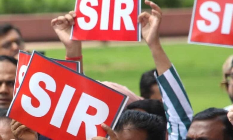 पुराने मतदाताओं से फॉर्म-6 भरवाने पर उठे सवाल, चुनाव आयोग के जवाब से कांग्रेस असंतुष्ट